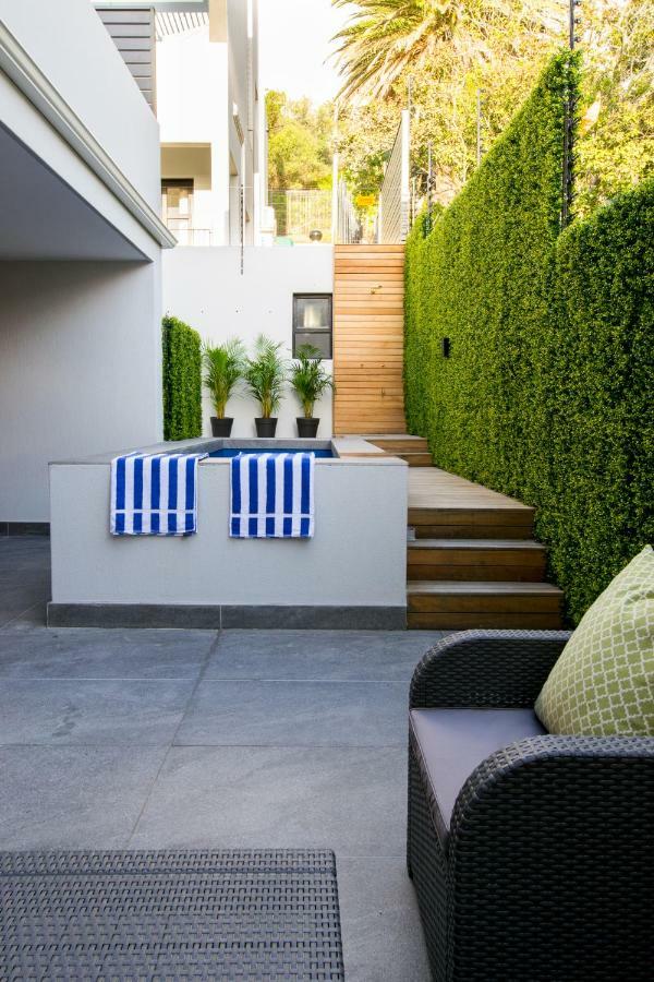 Central Beach Villas Le Cap Extérieur photo