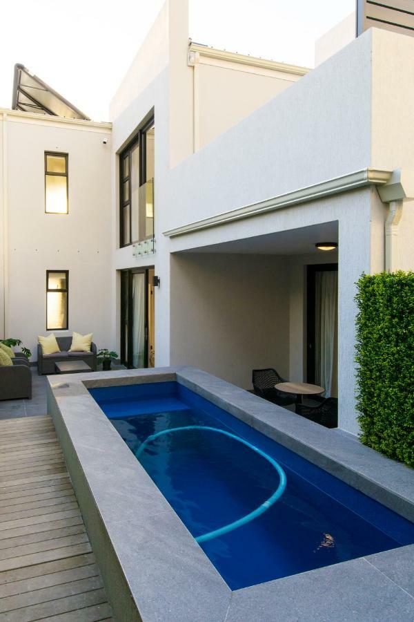Central Beach Villas Le Cap Extérieur photo